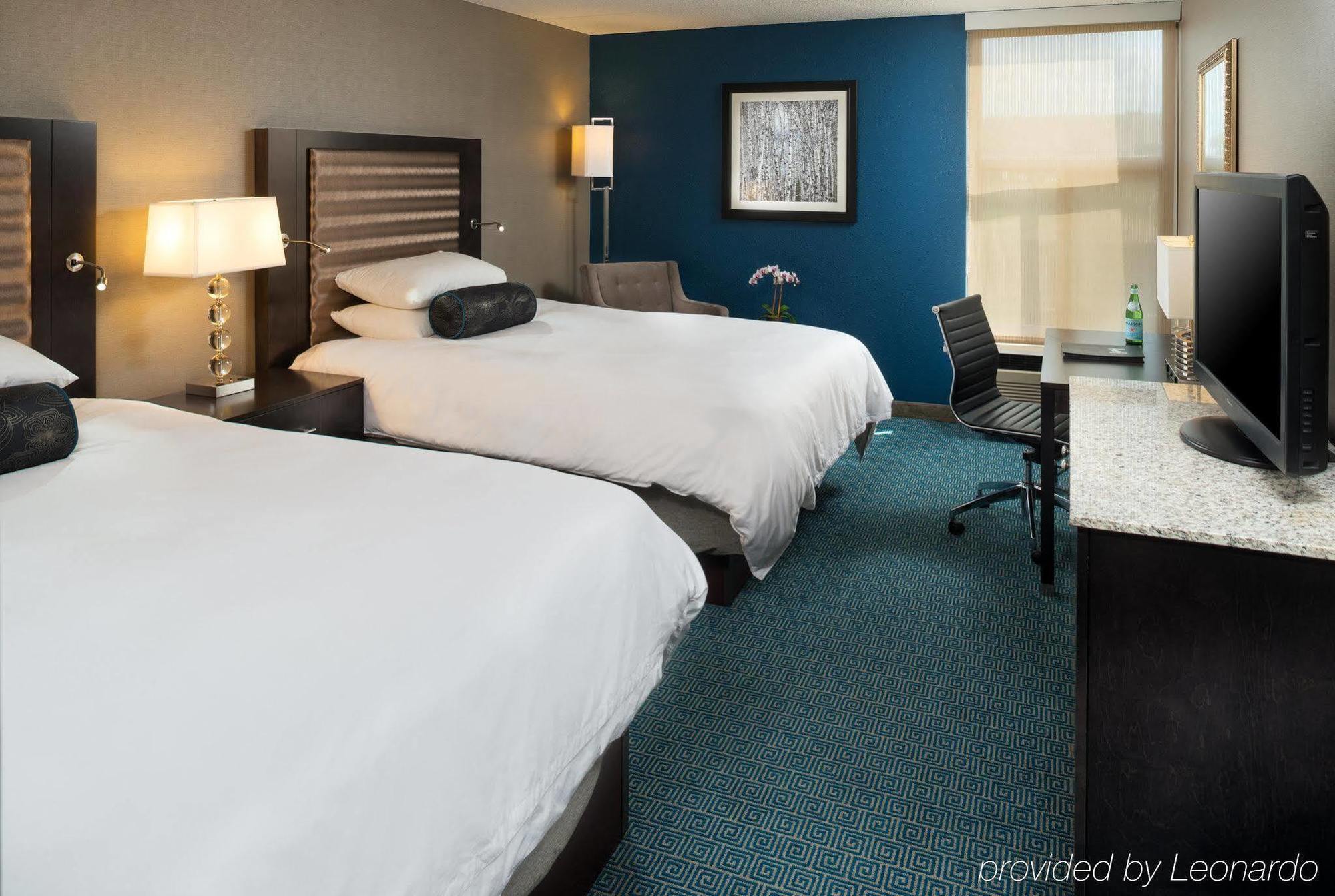 Doubletree By Hilton Roseville Minneapolis Exterior foto